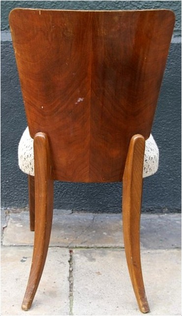 krzesło Halabala w oryginalnym stanie zachowania (okeina orzech, drewno buczyna_